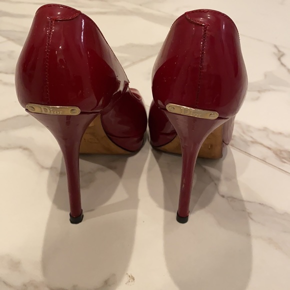 Dior burgundy platform pumps with open toe, size 37 - Picture 2 of 11